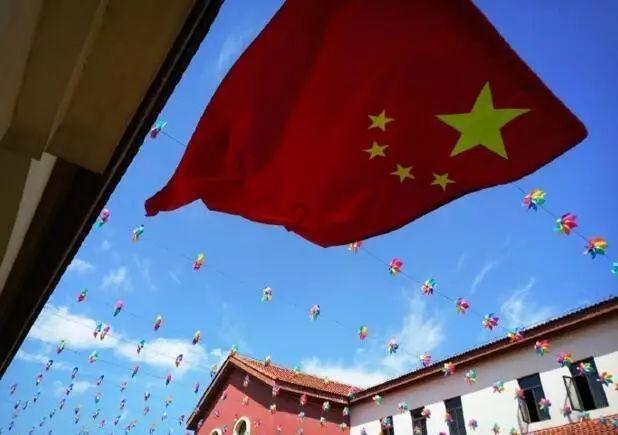 职场新人该如何和自己不喜欢的领导相处?-问题是智者的启迪