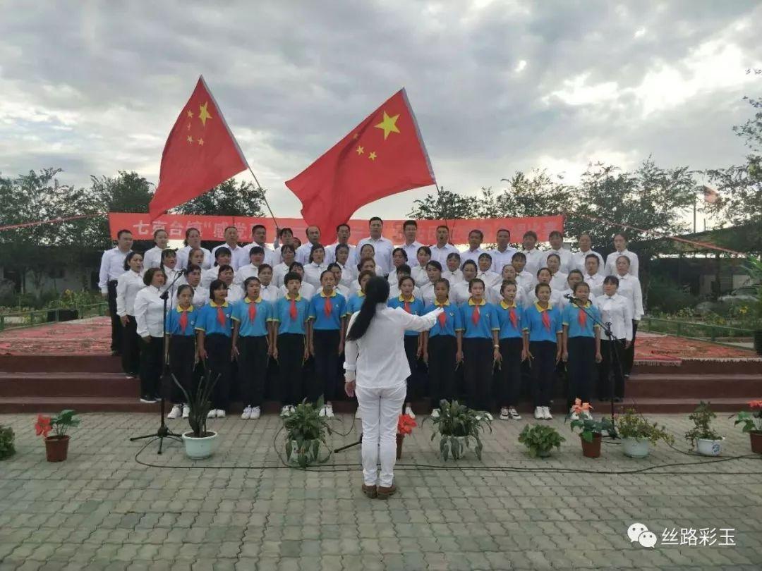 如何化出一个好看、自然的唇妆？游戏画面